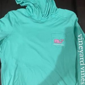 Like new vineyards vine long sleeve with hood